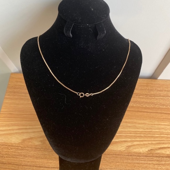 10K Real Yellow Gold Box Chain - 20 inches long - Picture 2 of 3